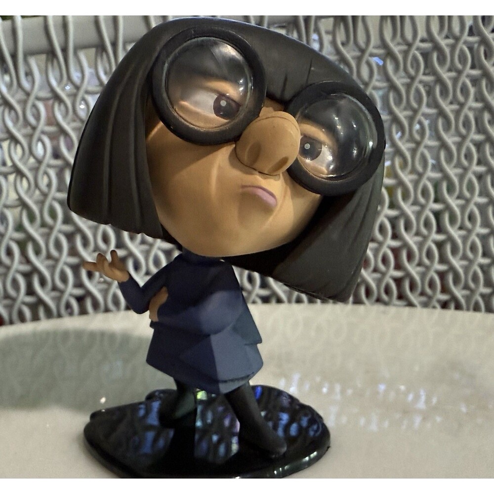 Disney Pixar INCREDIBLES 2 Junior Supers - Mr. Incredible & Edna Figures - Picture 8 of 12
